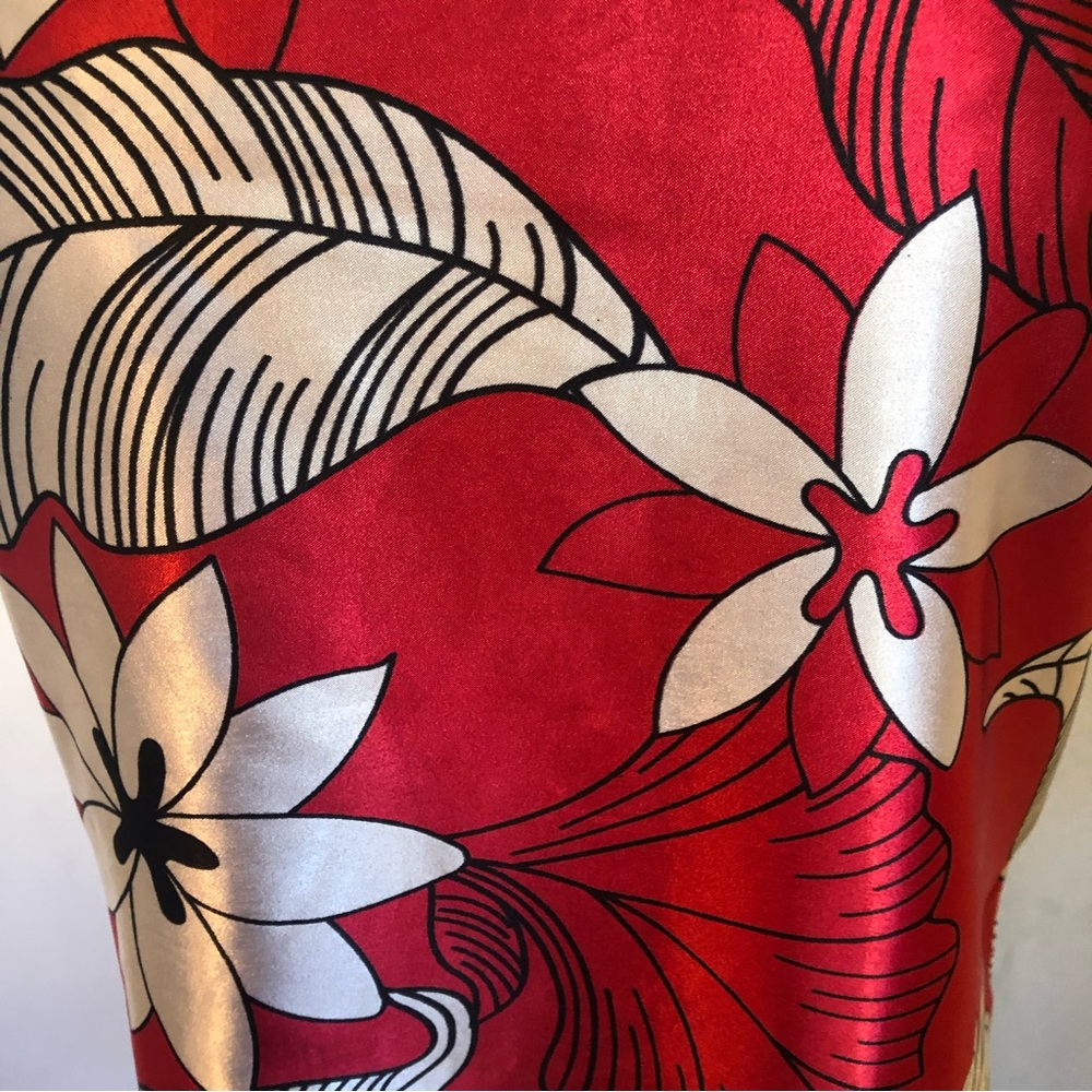 Sante Classic red nightgown w/white & black floral design w/red bows Size Small - Picture 8 of 8